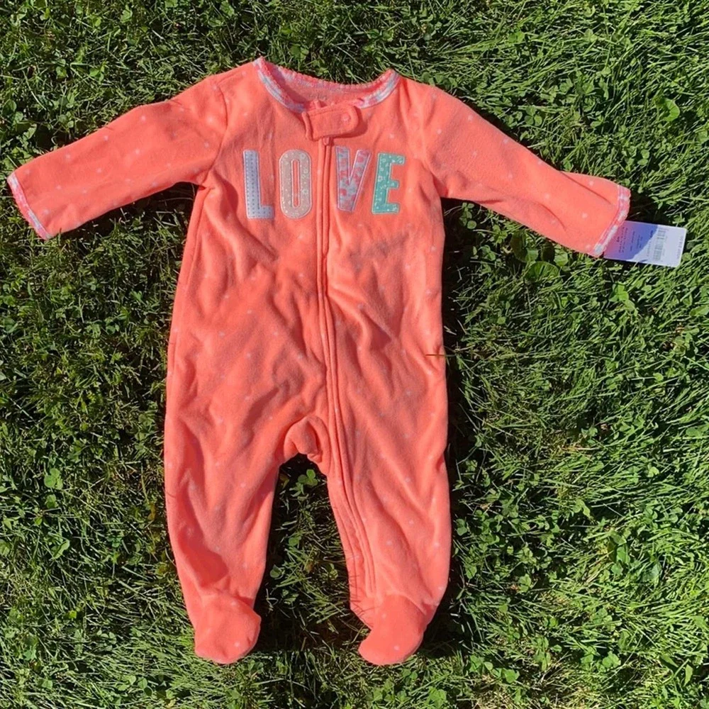NWT Carter’s Fleece Embroidered Footed One-Piece Coverall (Size 6 Months)